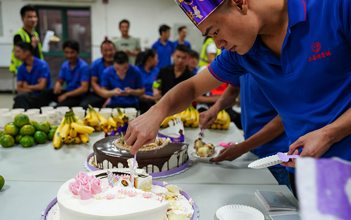 k8凯发物流生日会